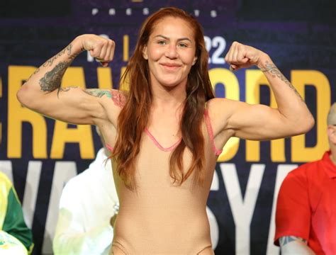 MMA Legend Cris Cyborg Drops, Soundly Outpoints Gabby Holloway in Pro ...