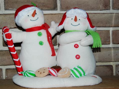 snowmen | Annual Hallmark singing snowmen. | madsbrain | Flickr