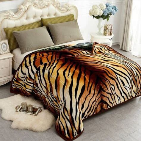 Tiger Print Mink Blankets at 220.00 INR in Amritsar | Jagdambe Textile Mills