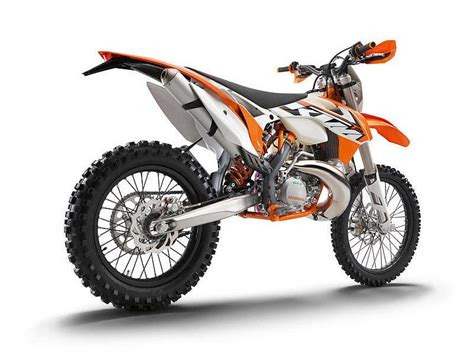 2015 KTM 300 EXC Review - Top Speed