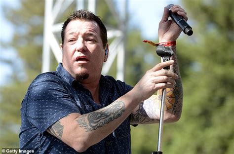 Steve Harwell dead at 56: Smash Mouth singer passes away at home surrounded by family and ...