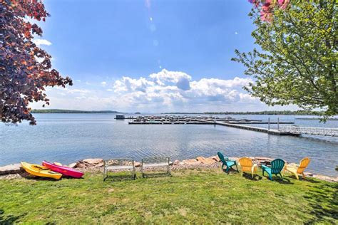 Lake Champlain Home with Decks, Kayaks and Fire Pit!, Saint Albans Bay (updated prices 2024)