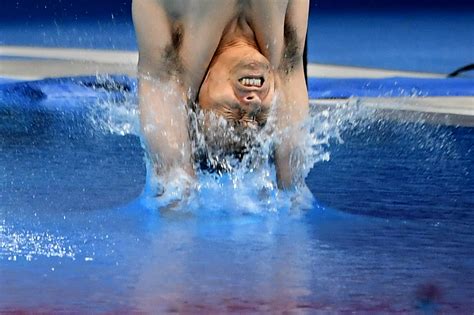 Guy splits his face open diving video - plantbilla