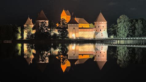 Wallpaper : Trakai Island Castle, castle, night, landscape 1920x1080 - JustJon - 1948833 - HD ...