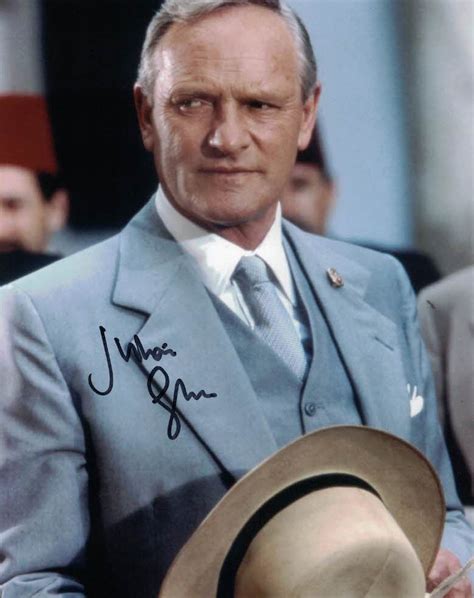 JULIAN GLOVER - Walter Donovan - Indiana Jones & The Last Crusade hand – Autographica