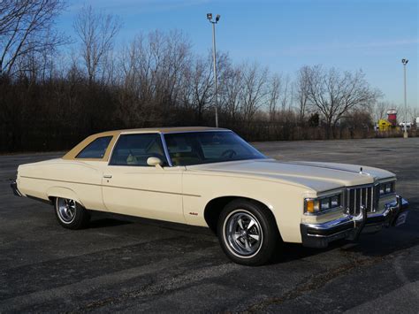 1976 Pontiac Bonneville | Midwest Car Exchange