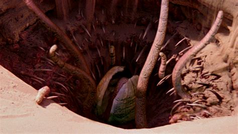 How Boba Fett Survived The Sarlacc | GIANT FREAKIN ROBOT