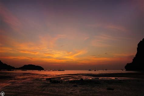 Railay Beach, Thailand: Sunrise & Sunset Perfection ~ LillaGreen