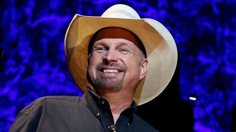 Garth Brooks announces new 2023 Las Vegas residency - ABC News