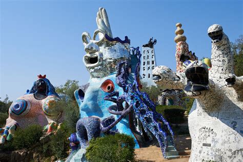 Niki De Saint Phalle Tarot Garden | Fasci Garden