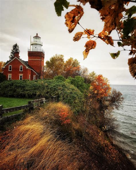 Lake Superior Lighthouses - Lake Superior Circle Tour