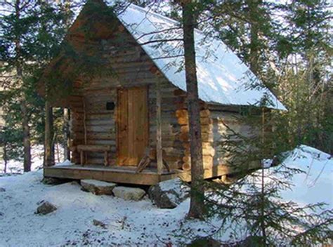 The Owl Brook Trapper's Cabin — NH Trappers Association