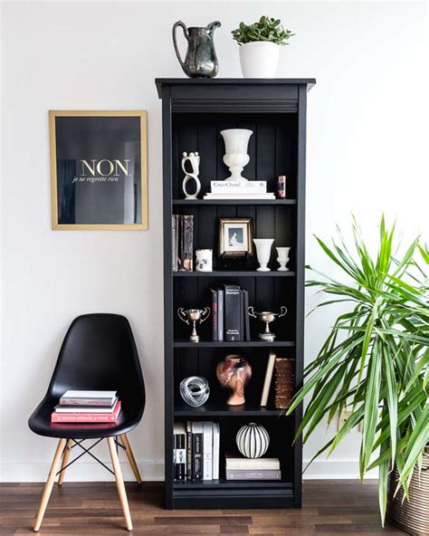 10+ Black Bookshelf Decorating Ideas