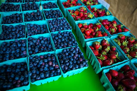 Local Berries Farmers Market, Berries, Strawberry, Fruit, Food, Essen, Bury, Strawberry Fruit, Meals