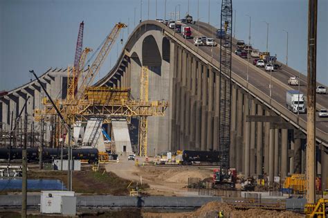 Engineers raise ‘significant concerns’ over design of $1 billion Ship Channel Bridge ...