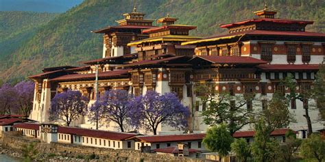 What Is The Traditional Architecture of Bhutan Palace? - Norbu Bhutan