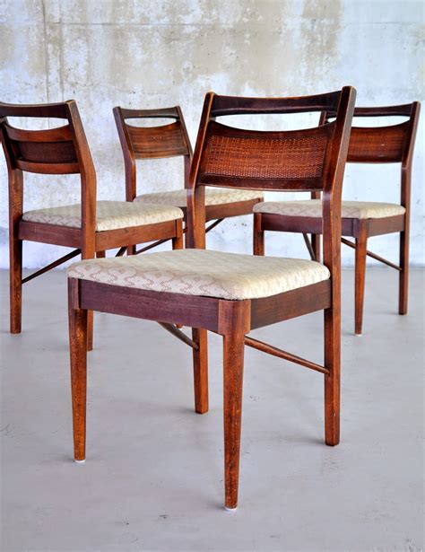 SELECT MODERN: Set of 4 American of Martinsville Dining Chairs