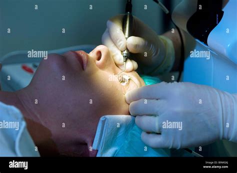 Presbyopia surgery hi-res stock photography and images - Alamy