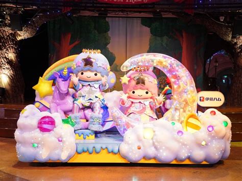 Immerse Yourself in Sanrio Puroland’s Miracle Gift Parade - Japan Travel