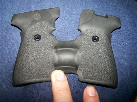 WTS SIG P239 Hogue Grips - Like new.