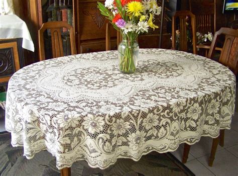 Elegant Vintage Lace Tablecloth for Cottage Decor