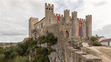 Obidos Castle: Walking through the Cobblestone Streets - CaramelTrail