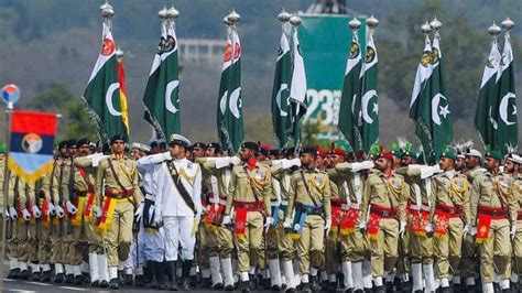 Pakistan Day: Armed Forces Showcase Military Power At Majestic Parade: Videos - Economy.pk