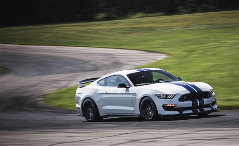 2018 Ford Mustang Shelby GT350 / GT350R | Performance and Driving ...