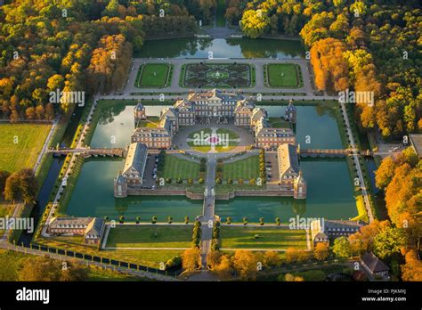 Versailles aerial view hi-res stock photography and images - Alamy