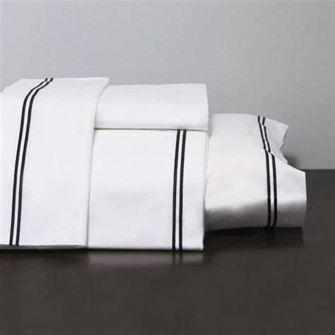 Frette Sheet Set, pure Egyptian Cotton. No need for thread counting... a margin at three hundred ...