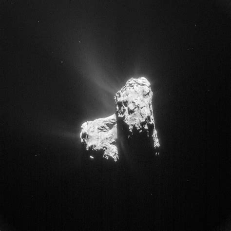 ESA Science & Technology - Comet 67P/C-G on 20 April 2015 - NavCam ...