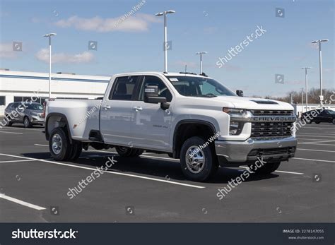 7 Chevy Silverado Hd 2023 Royalty-Free Photos and Stock Images | Shutterstock