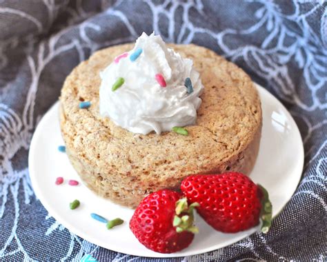 Healthy Single-Serving Vanilla Microwave Cake (gluten free/vegan)