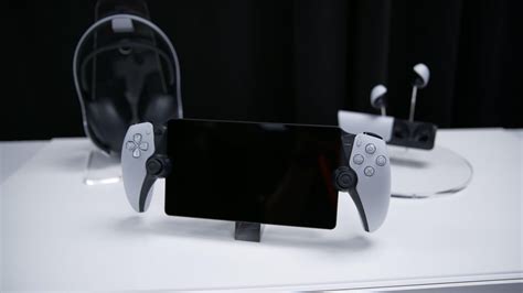 PlayStation Portal Hands-On: I Played Sony's New PS5 Handheld - CNET