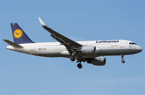 Airbus A320-200 Lufthansa. Photos and description of the plane