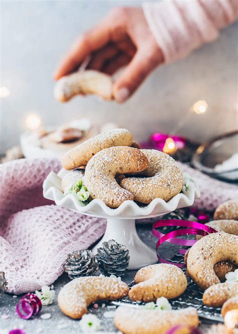 Vanilla Crescent Cookies (German Vanillekipferl) - Bianca Zapatka | Recipes