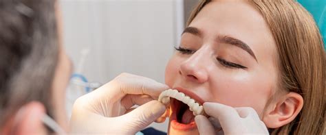 Understanding the Costs of Dentures and Factors Affecting Them