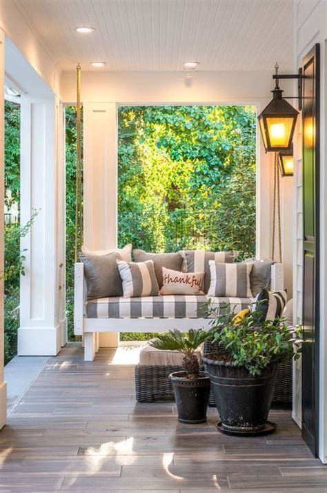 35 Welcoming And Beautiful Farmhouse Porches - DigsDigs