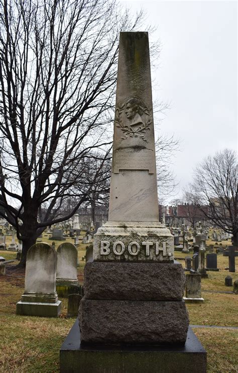 BOOTH FAMILY GRAVE | John Wilkes Booth assassinated Presiden… | Flickr