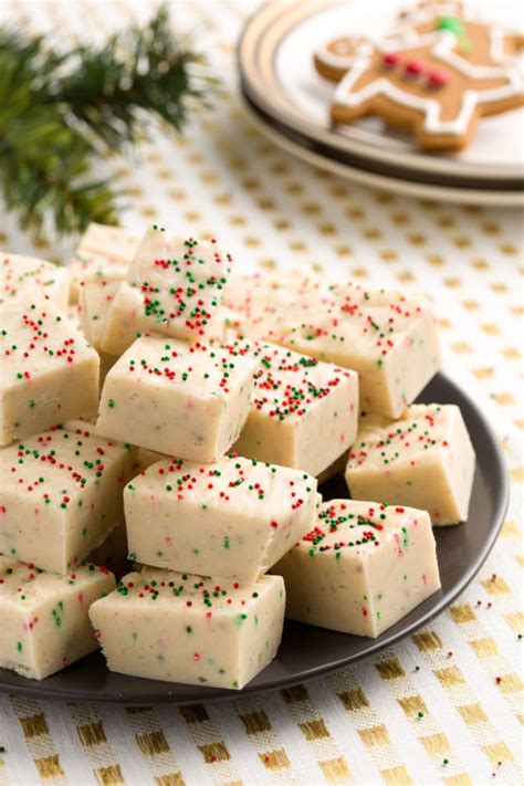 20+ Easy Homemade Christmas Candy Recipes - How To Make Holiday Candy ...