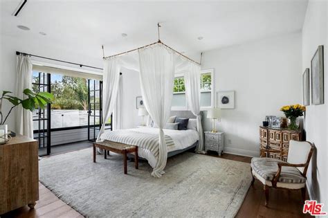 Inside Margot Robbie's $3.47M LA home she put on the market