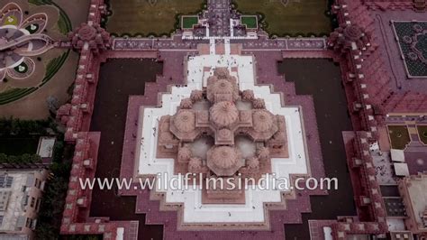 Akshardham mandir aerial view: stunning symmetry in a new-age temple ...