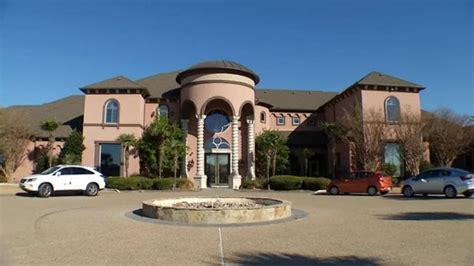 Deion Sanders' former mansion being auctioned off