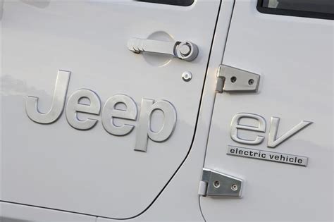 2009 Jeep EV Concept Design & Development Info