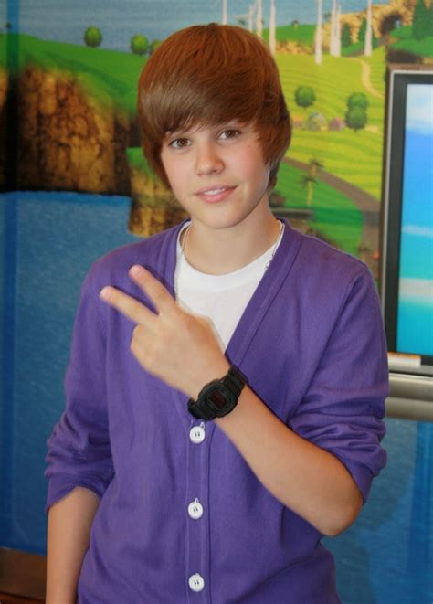 File:2009 Justin Bieber NYC 1.JPG - Wikipedia