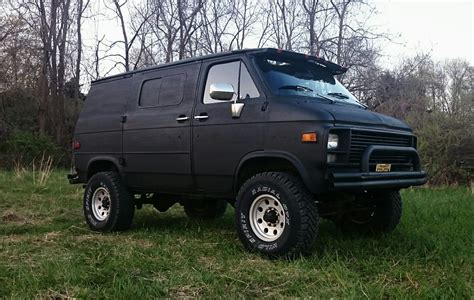 Shorty 1983 Pathfinder 4x4 Chevy van G30 | Chevy van, Cool vans, 4x4 van