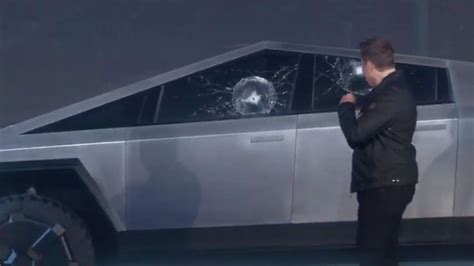 Tesla Cybertruck Bulletproof Glass Fail - Elon Musk demo fail: Tesla's ...