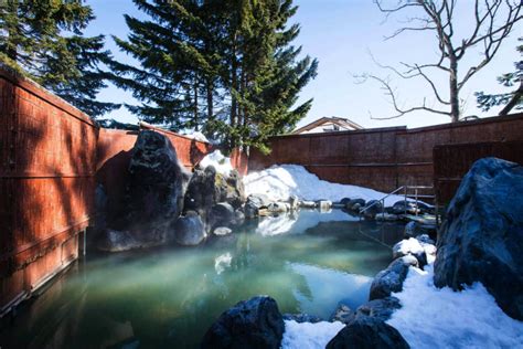 Green Leaf Hotel Onsen | SamuraiSnow