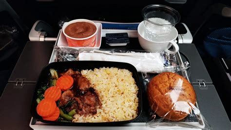 Singapore Airlines - Economy Class Meals Cutbacks