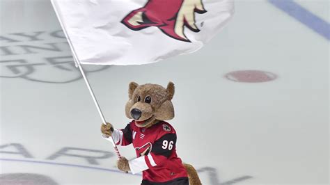 NHL mascot rankings: Arizona Coyotes' Howler the Coyote among best